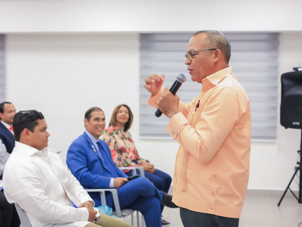 Luis Rojas del Instituto de Formación Técnico Profesional (INFOTEP).